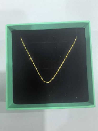 Picture of Gold necklace