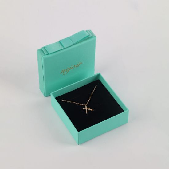 Picture of cross necklace