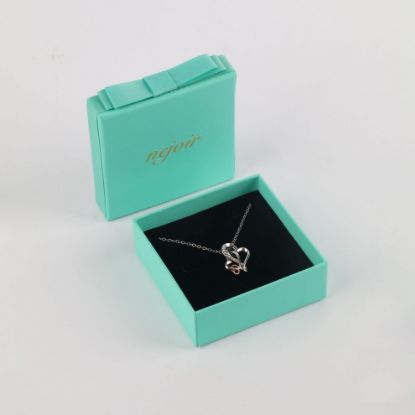 Picture of heart shaped necklace