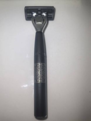 Picture of Electric or non-electric shavers