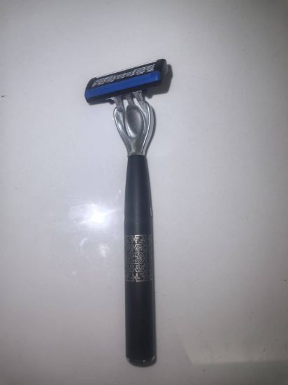 Picture of Electric or non-electric shavers