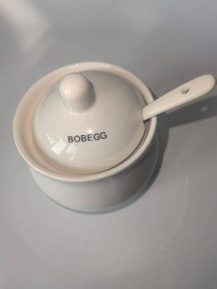 Picture of Salt and pepper shakers