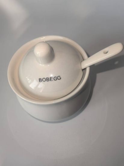 Picture of Salt and pepper shakers