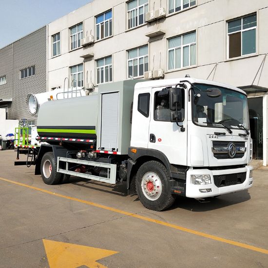 Picture of 8 square spray dust reduction vehicle, urban landscaping, road washing, high dust reduction efficiency, large atomization area
