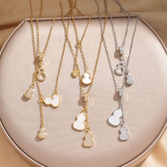 Picture of Real gold electroplated tassel gourd series titanium steel necklace for women fashion versatile internet celebrity popular collarbone chain jewelry wholesale